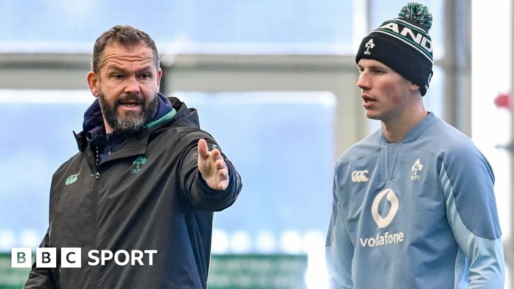 Prendergast 'deserves' Ireland start against Wallabies