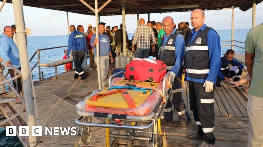 Search for 16 missing from Red Sea boat enters second day