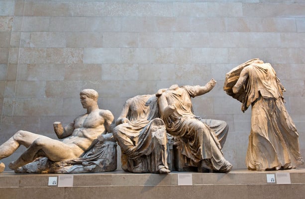 Starmer meets Greek prime minister amid reports of deal to return Parthenon Marbles