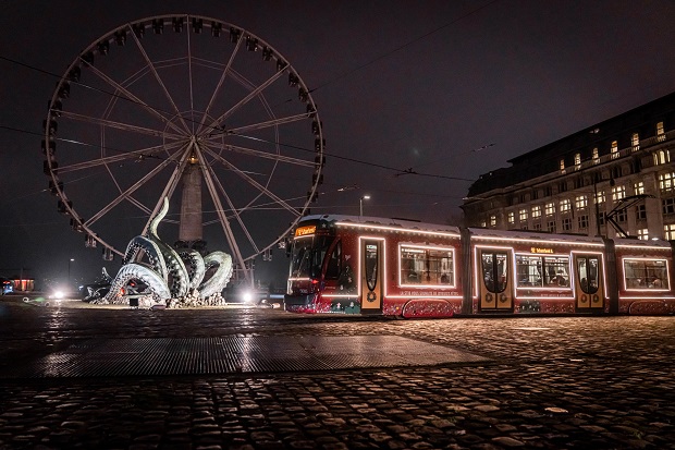 Festive travel experience: Hop aboard the Santa tram in Brussels until 10 January 