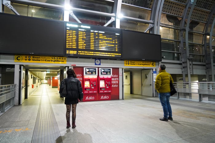 Friday train strike cut to 4 hrs - FS