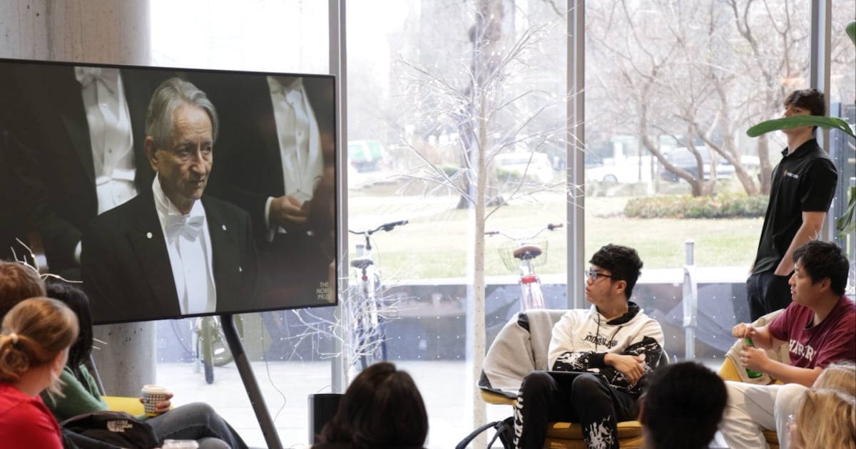 UofT Nobel Prize watch party for 'Godfather of AI' Geoffrey Hinton