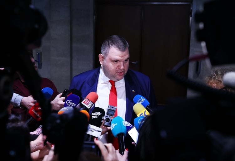 Peevski: If There Are New Elections and MRF-New Beginning Has 121 MPs, It Will Remove President Radev