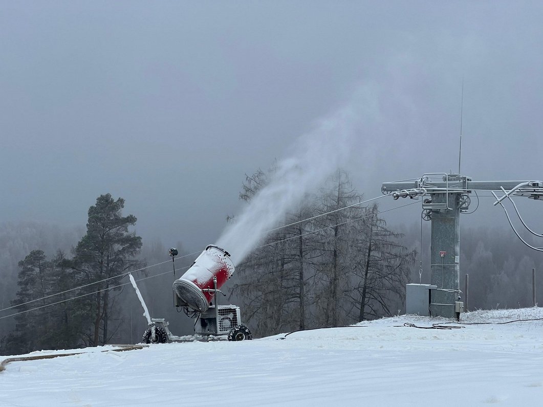 Latvian ski slopes prepare for season start