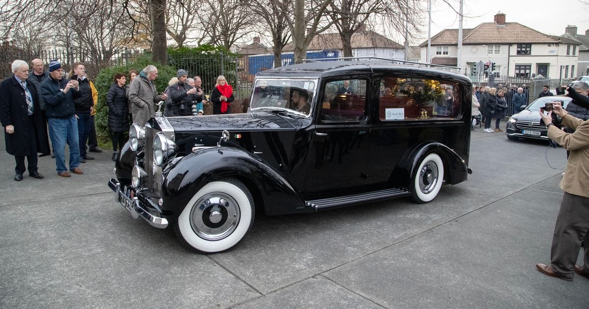 In pictures: Stars gather to bid farewell to Dickie Rock at showband legend's funeral in Dublin