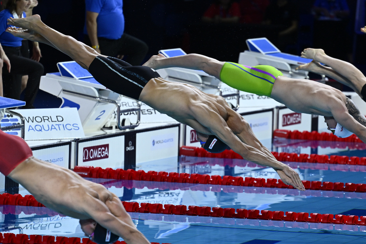 Swimmer Deniel Nankov Breaks Bulgaria's National Record in Short Course 50 m Freestyle but Drops out of World Championship Semifinals