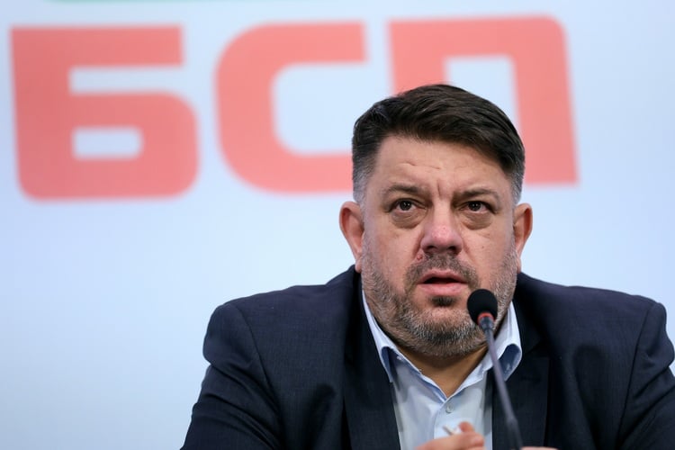 Socialist Leader Zafirov: Planned Agreement on Security Cooperation between Bulgaria and Ukraine Borders on Treason