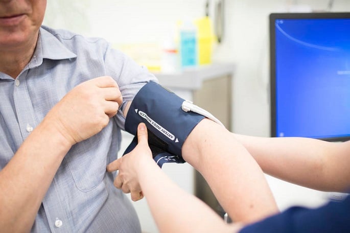 Many factors distort blood pressure reading: report