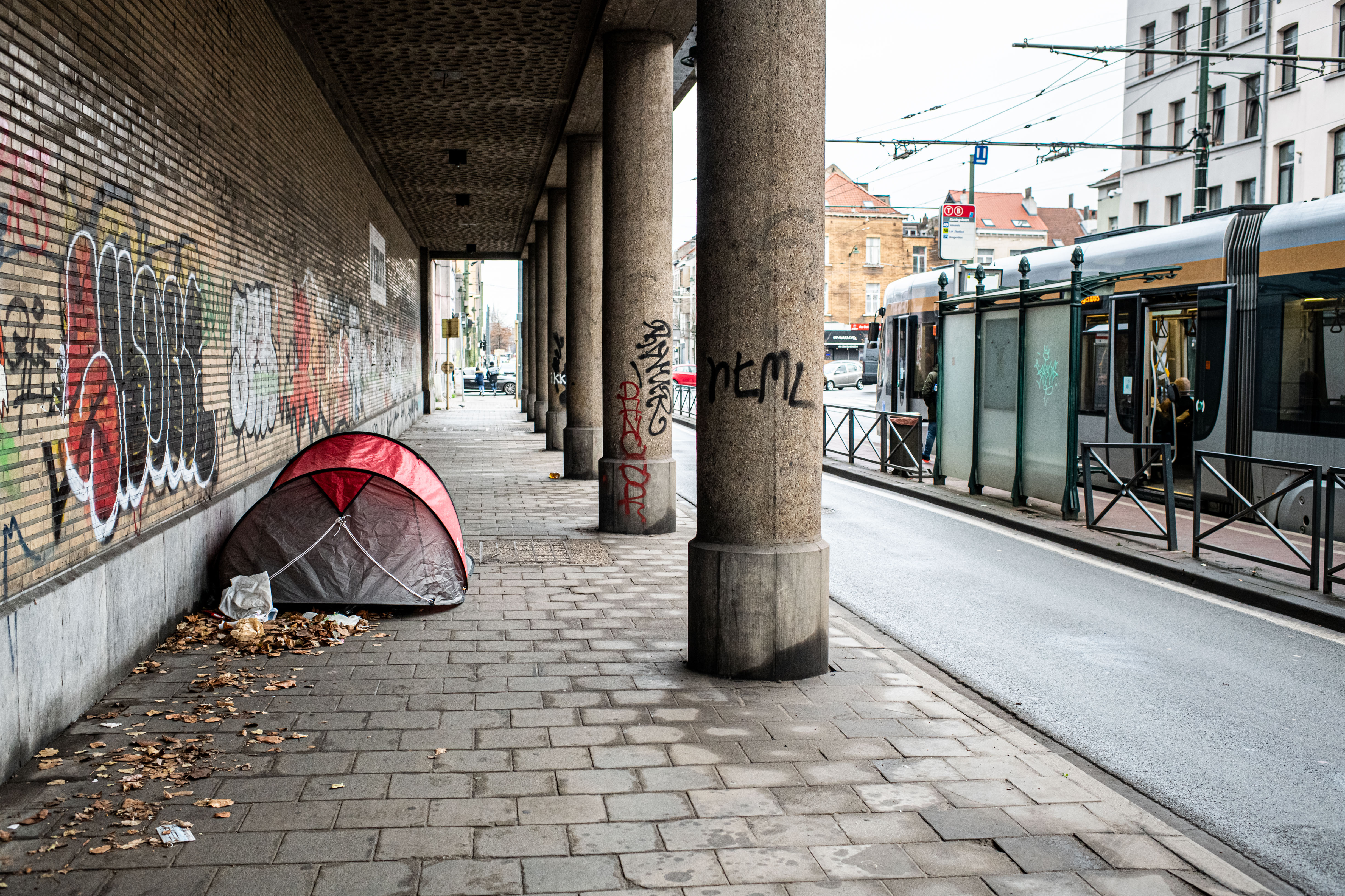 Campaign sounds alarm about homeless children in Brussels