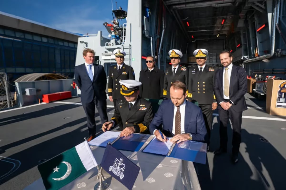 Pakistan Navy commissions offshore patrol vessel PNS YAMAMA in Romania