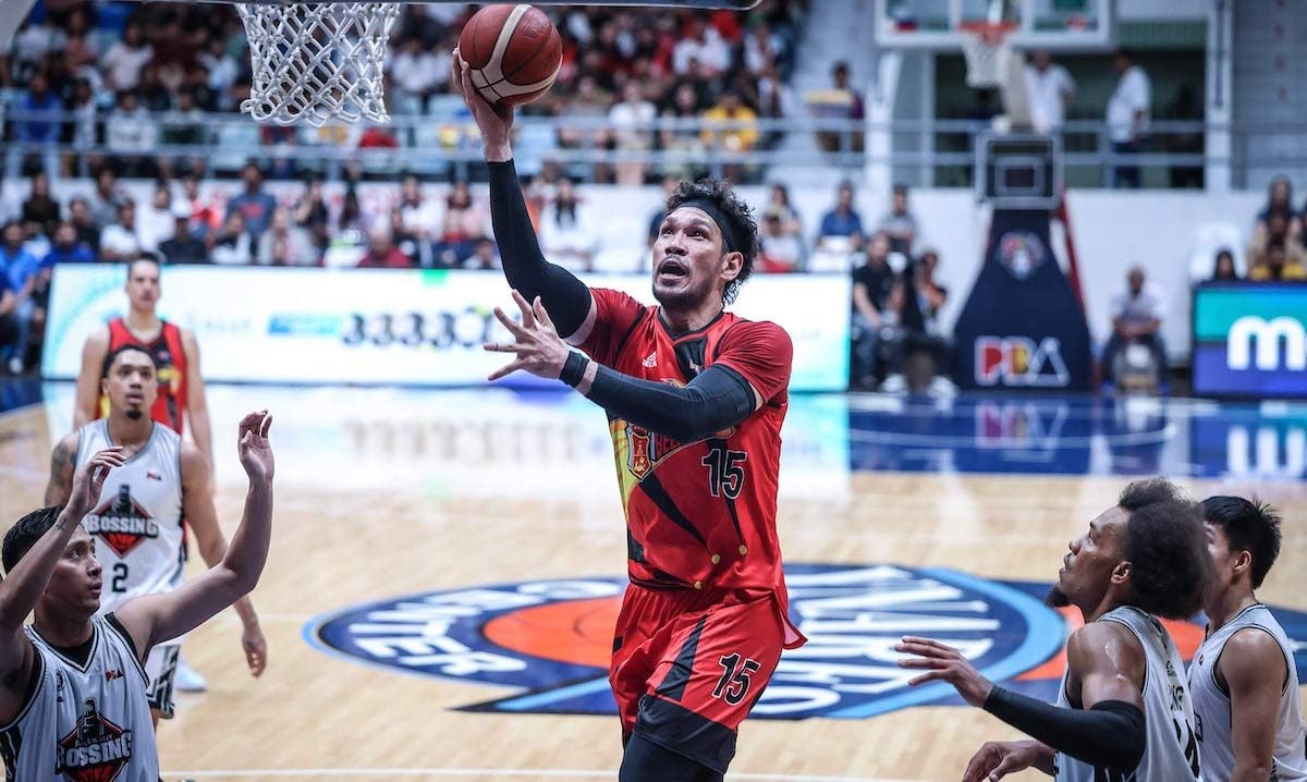 Fajardo posts 20-20 as San Miguel stomps Blackwater for back-to-back wins