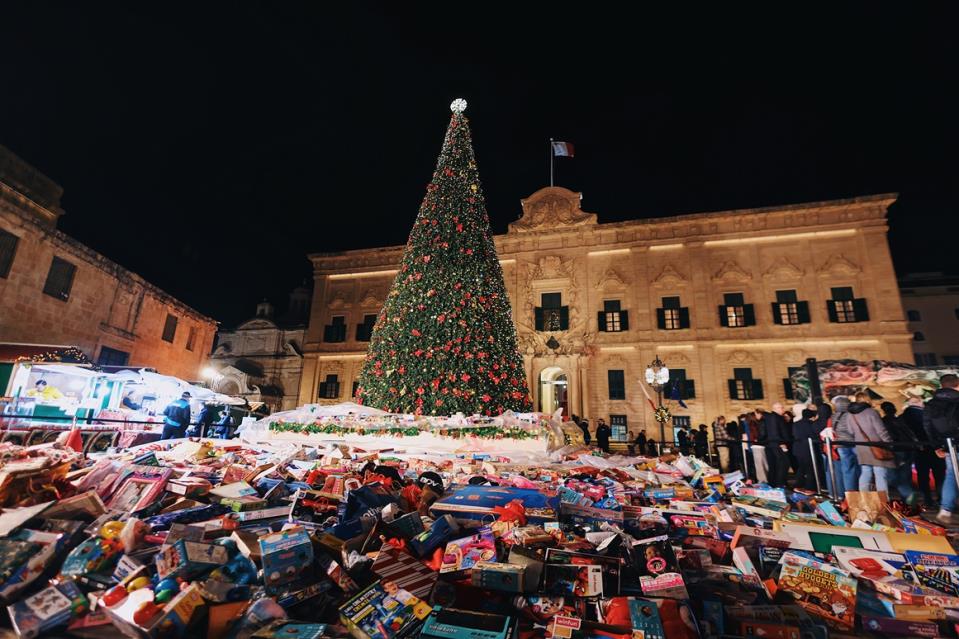 Hundreds of gifts for needy children collected in Castille Square