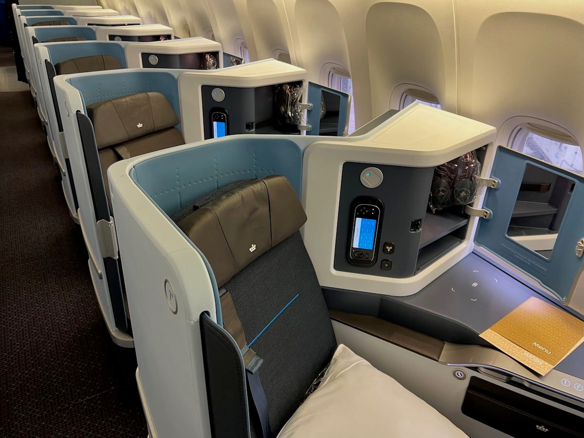 All KLM 777s Now Have New Business Class Seats With Doors