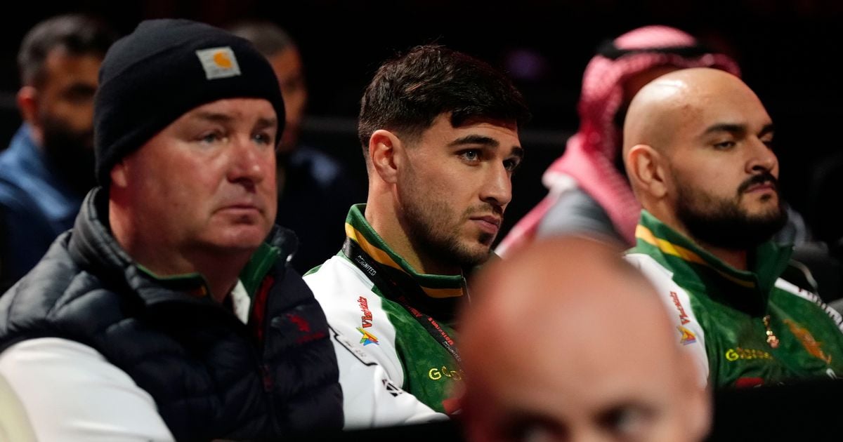 Tommy Fury looks unhappy at Oleksandr Usyk v Tyson Fury fight following Molly-Mae Hague 'reunion'