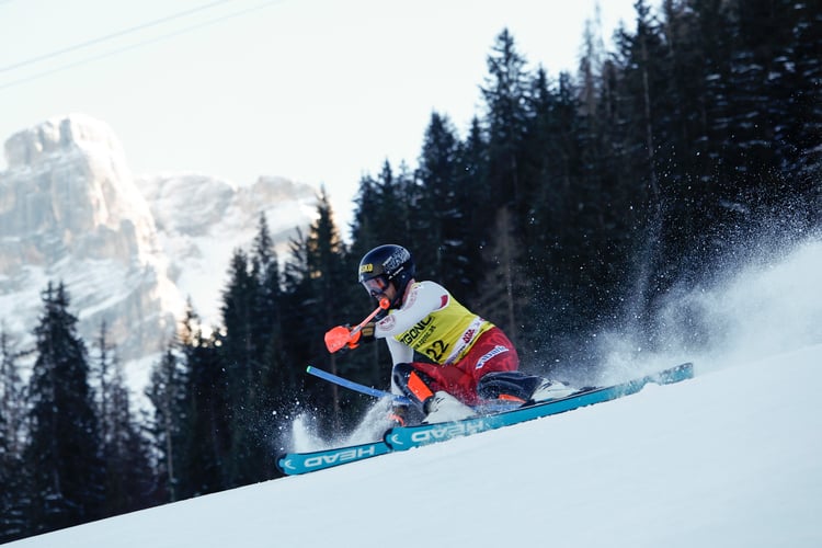 Albert Popov Achieves Season's First Top 10 Finish in World Cup Slalom