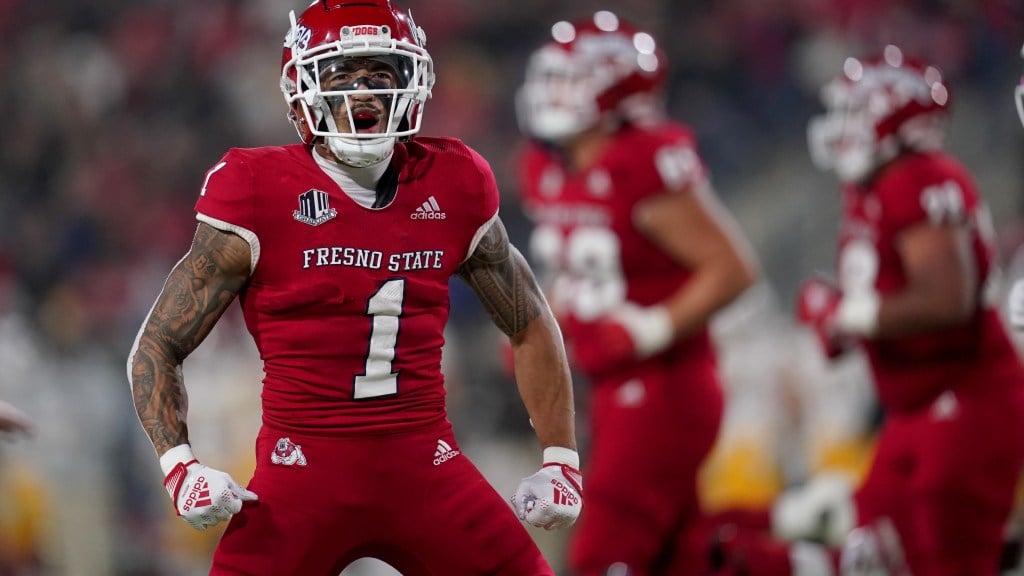 What's at stake in the Famous Idaho Potato Bowl between Fresno State and Northern Illinois