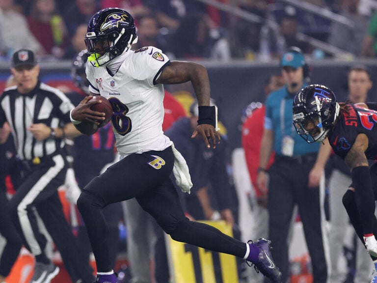 Lamar sets QB rushing record as Ravens steamroll Texans