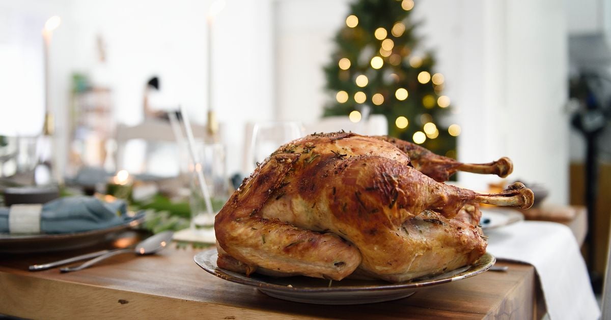 How long does cooked turkey last in the fridge or freezer?