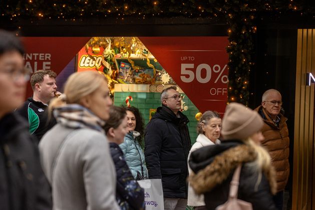 Revealed: How much shoppers are expected to splurge an hour in post-Christmas sales from today