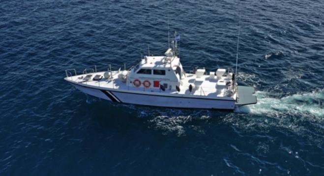 Coast Guard officer injured in chase with traffickers