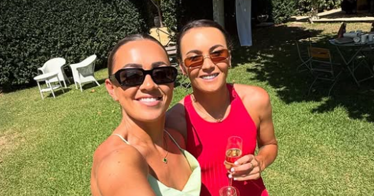 Football star Katie McCabe's sunsoaked Christmas in Australia with Caitlin Foord