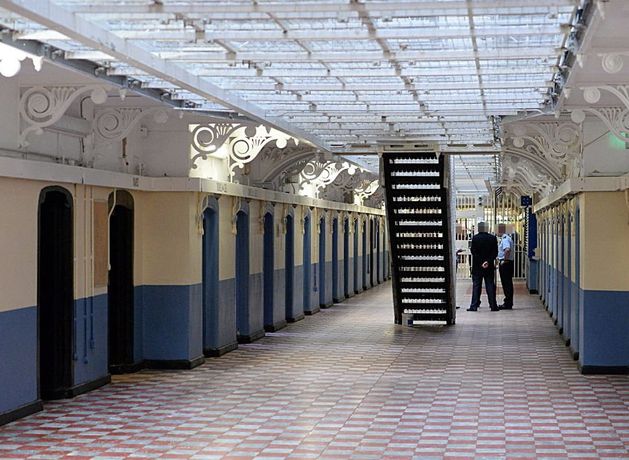 Over 500 prisoners in Irish jails do not have a permanent bed, with 300 sleeping on floors as overcrowding crisis spirals