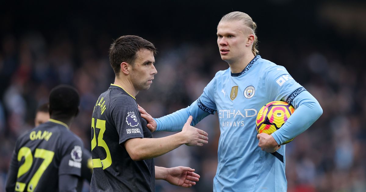 What Everton's Seamus Coleman did and said before Erling Haaland missed penalty for Man City