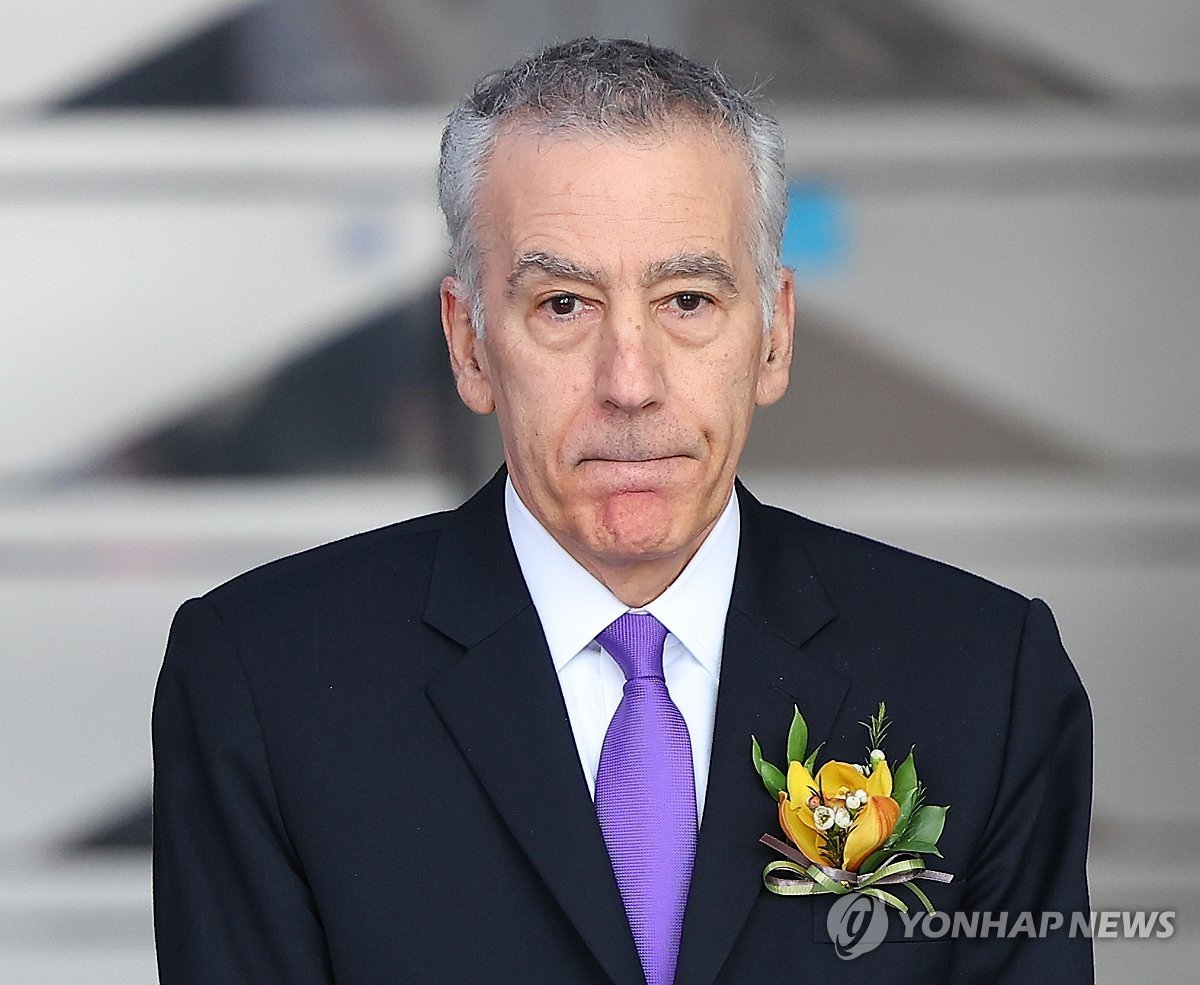 U.S. Ambassador Goldberg extends condolences over deadly plane crash in Muan