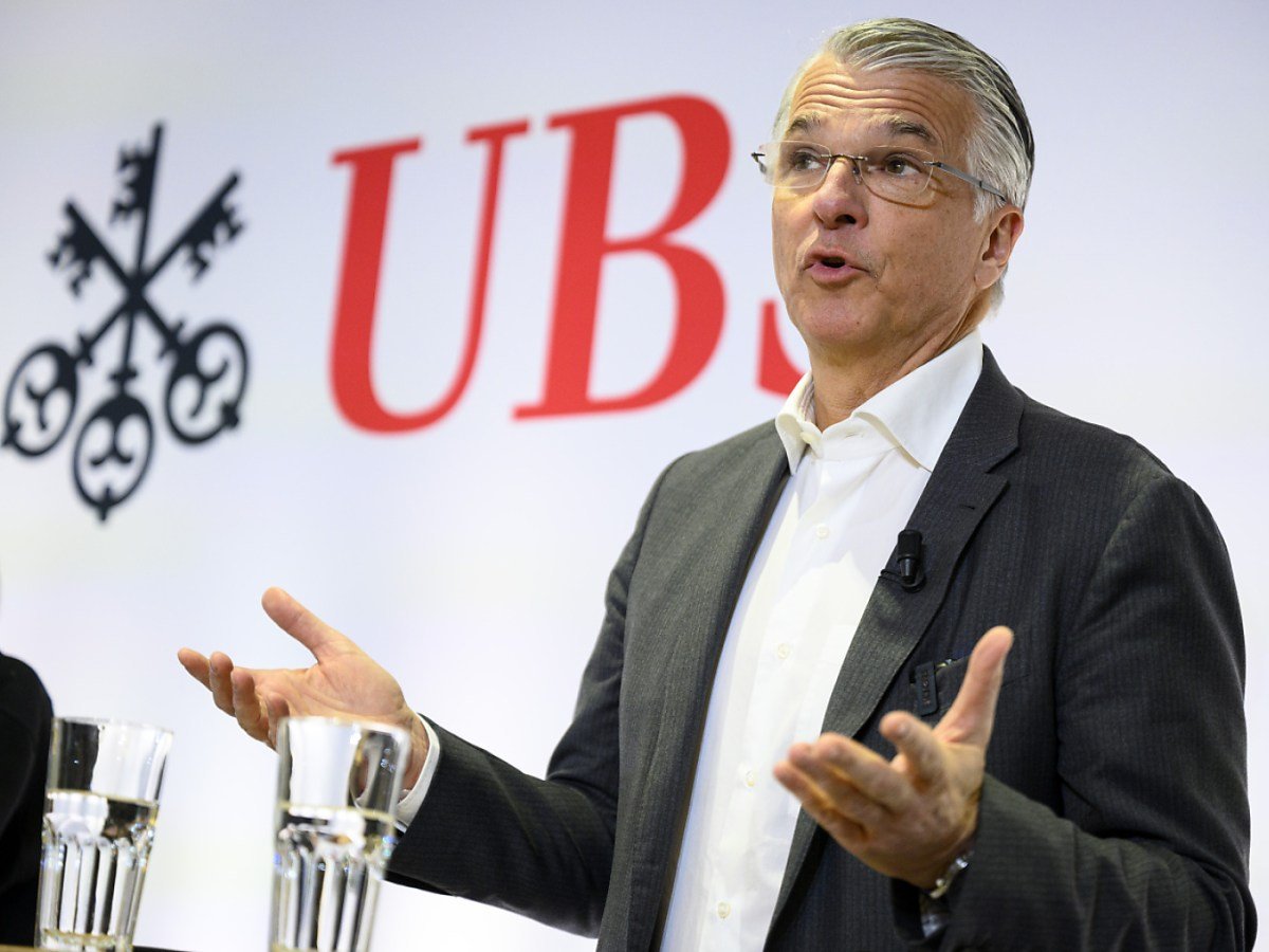 In banking, Switzerland can't afford 'model pupil syndrome', says UBS CEO