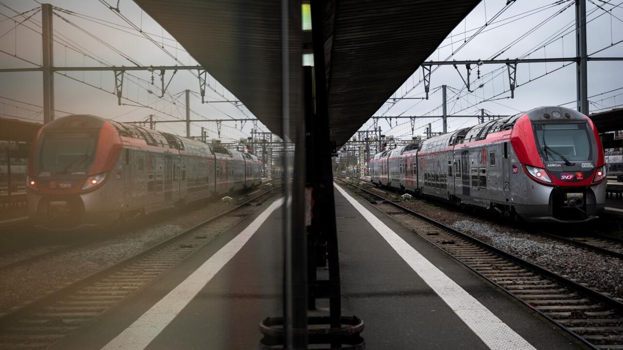 Train driver's suicide led to disruption on lines between Paris and Lyon