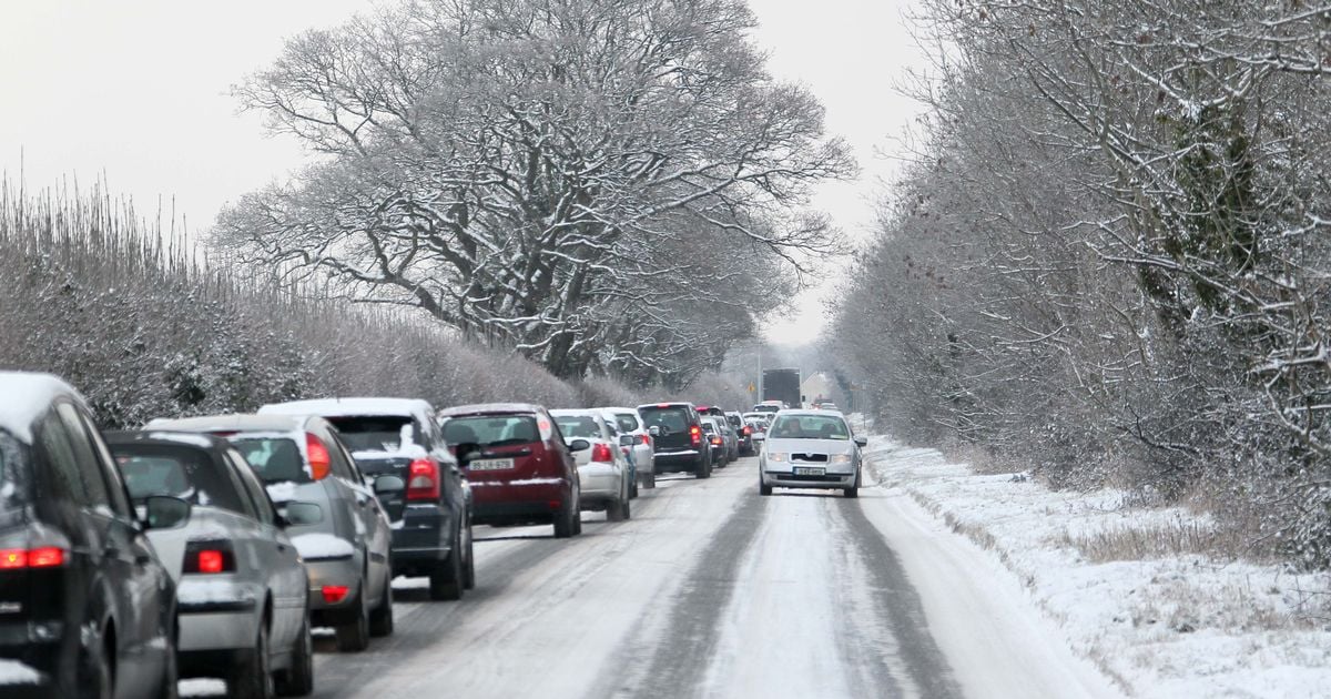 Ireland weather warning: 'Disruptive' snow to wreak havoc as Met Eireann warns of -10C temperatures