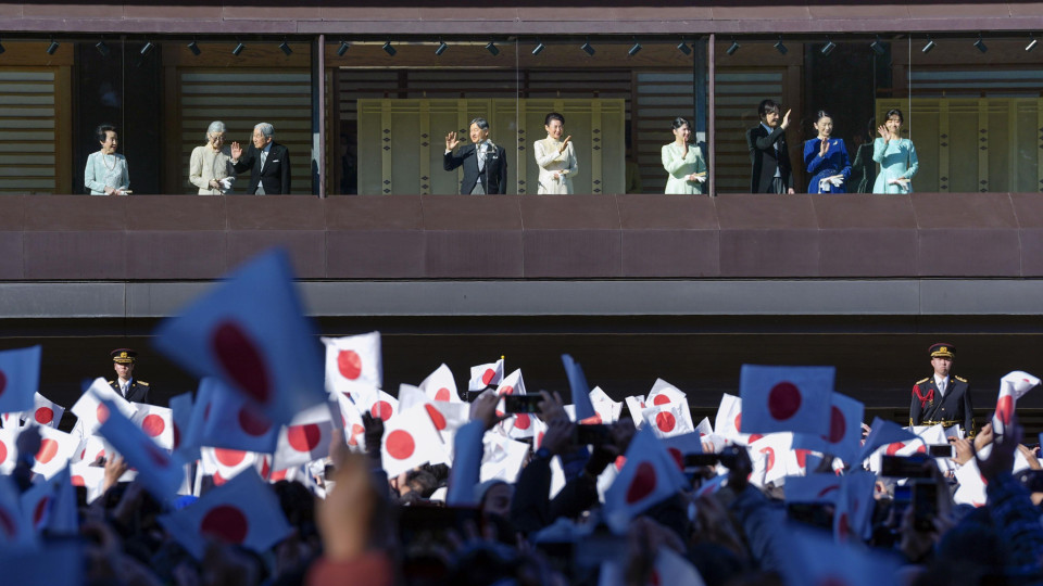 Japan emperor wishes for peaceful year in New Year's address