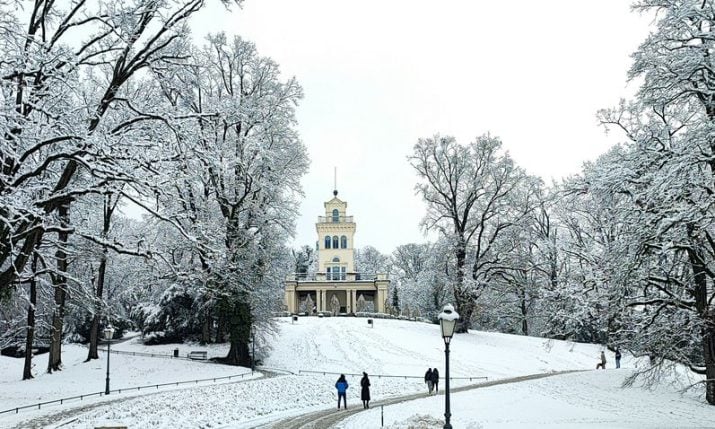 First snow in Zagreb as it blankets parts of Croatia