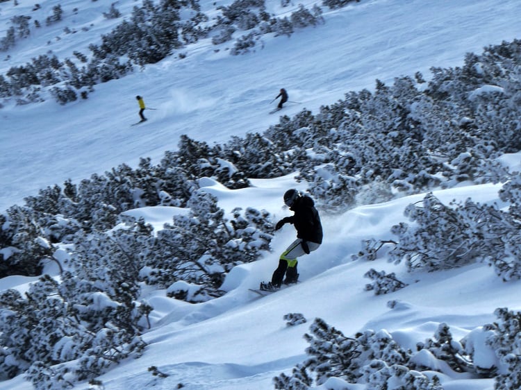 Poor Mountain Hiking Conditions, Avalanche Danger on Friday