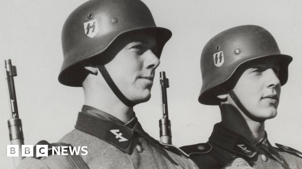 Names of 425,000 suspected Nazi collaborators published