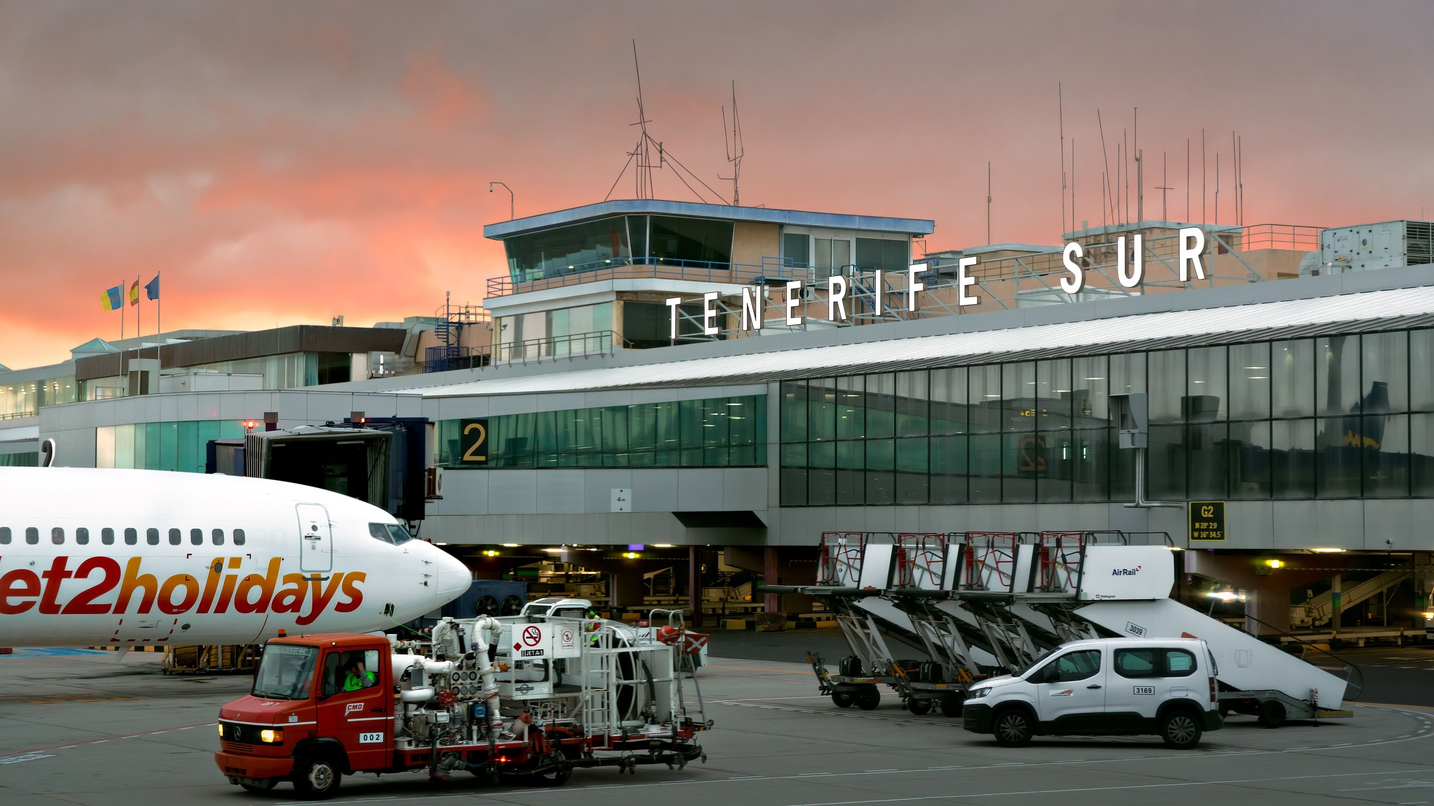 Private Jet Blocking Tenerife Runway Causes Significant Delays And Diversions