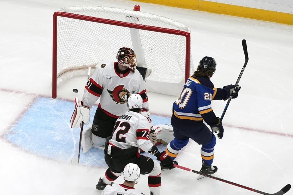 Brandon Saad gets third career hat trick to help Blues beat Senators 4-0