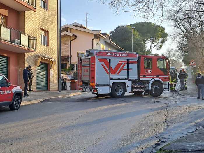 Ancona car crash kills two, causes major gas leak