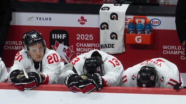 Hockey Canada executive Scott Salmond takes responsibility for 2nd straight disappointing world juniors