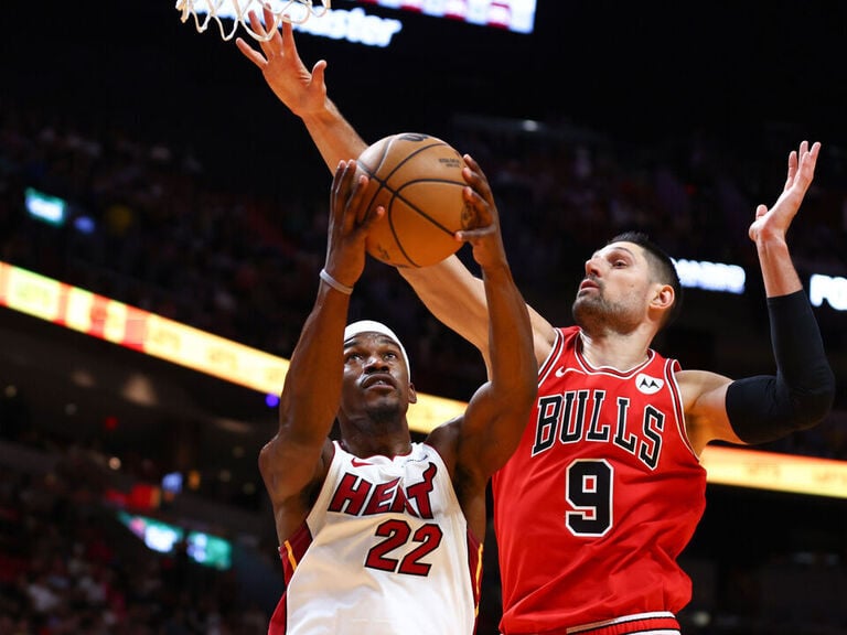 Report: Warriors unlikely to trade for Butler, prefer Bulls' Vucevic