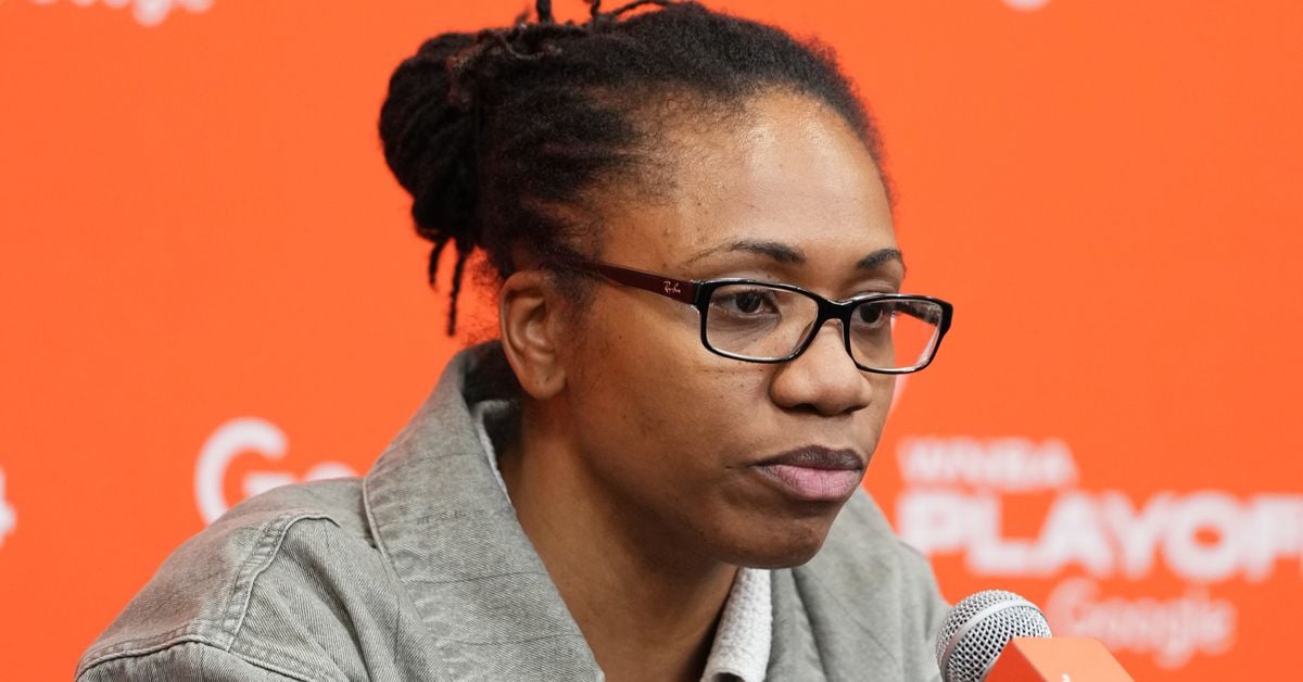 Recently-fired WNBA head coach will coach Angel Reese, Kamilla Cardoso in Chicago