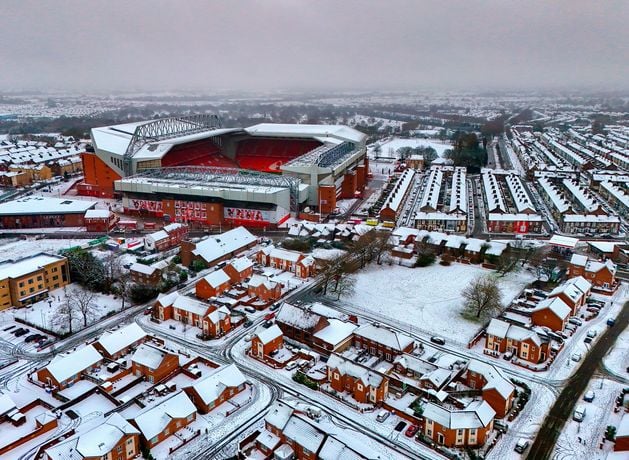 Liverpool-Man United clash gets go-ahead despite heavy overnight snow