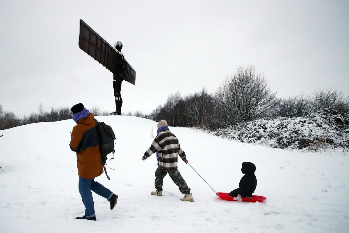 Heavy snow brings widespread disruption to the U.K., causes havoc in Germany