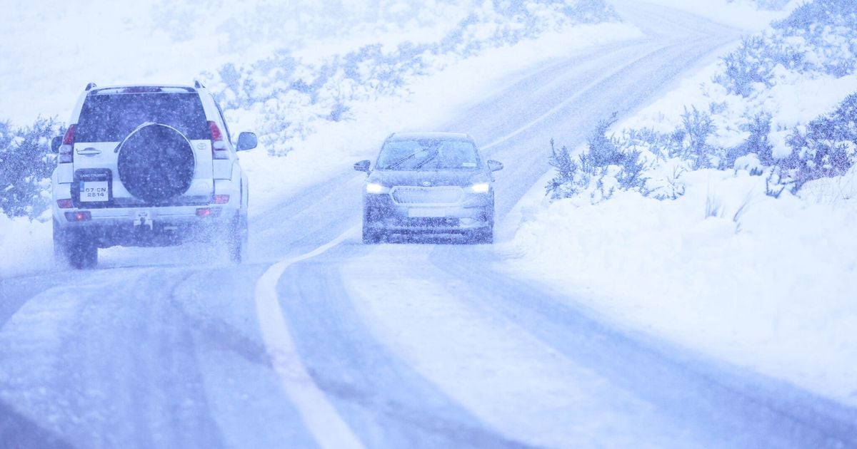 Arctic blast causes travel chaos as temperatures set to drop to -10C this week