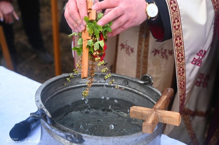 On January 6, Bulgarians Celebrate Epiphany and Bless Their Military Colours