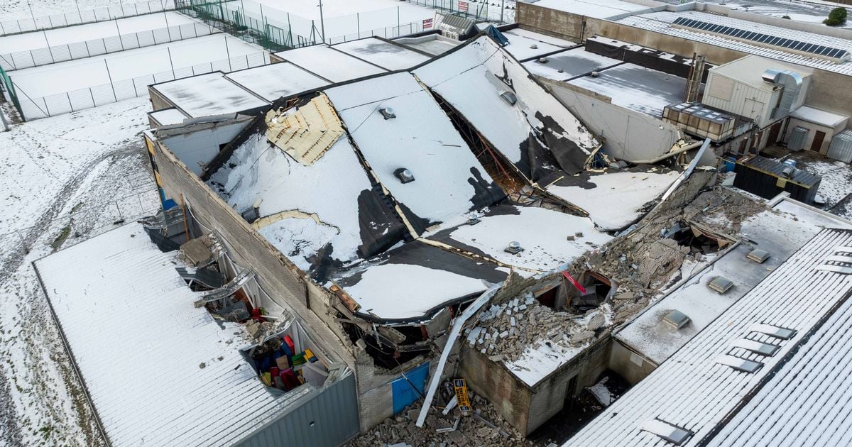 Roof collapses on Kerry sports centre after heavy snowfall as arctic blast makes presence felt 