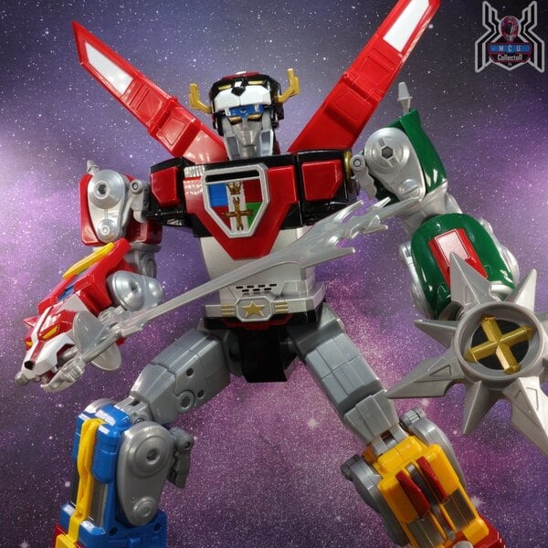 Voltron: Defender of the Universe 40th Anniversary Classic Legendary Voltron Boxset Video Review And Images