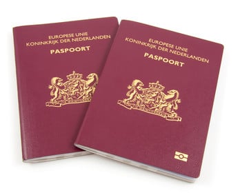 Dutch expats urge government to modernise passport system