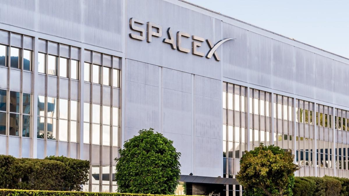 Italy reportedly nearing $1.6bn security services deal with SpaceX