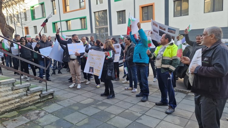 Residents in Shumen Protest Against Construction of Wind Generator Farms on Agricultural Land